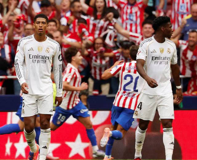 皇马11小时飞抵阿拉木图 出征欧冠备战